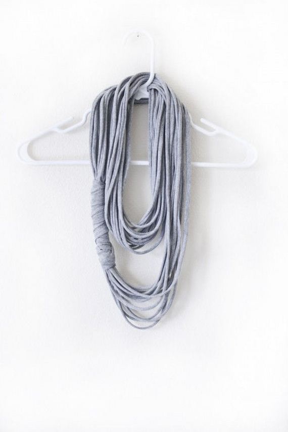 03-diy-no-knit-scarf