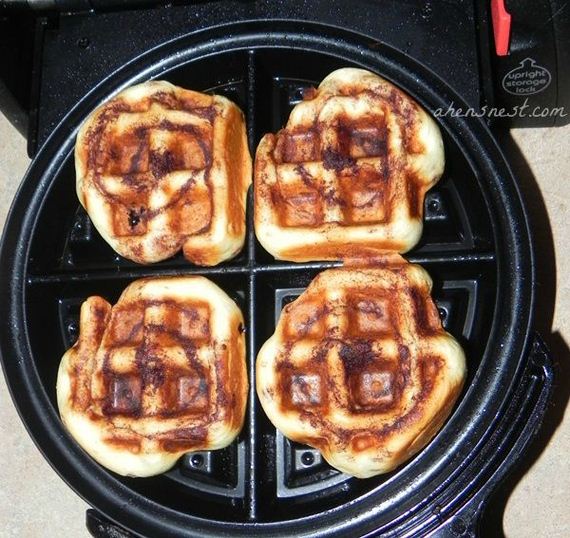 05-Things-You-Can-Cook-In-A-Waffle-Iron