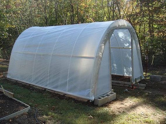 13-Great-DIY-Greenhouse-Projects
