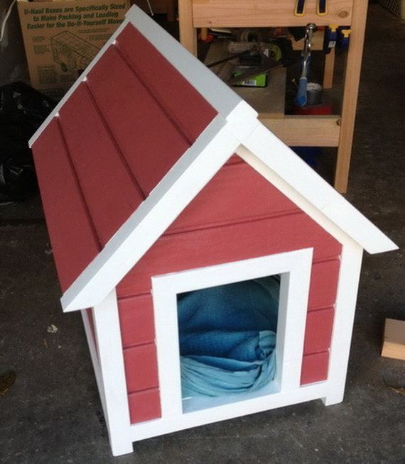 03-Dog-Houses