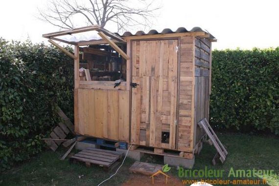 04-diy-pallet-shed