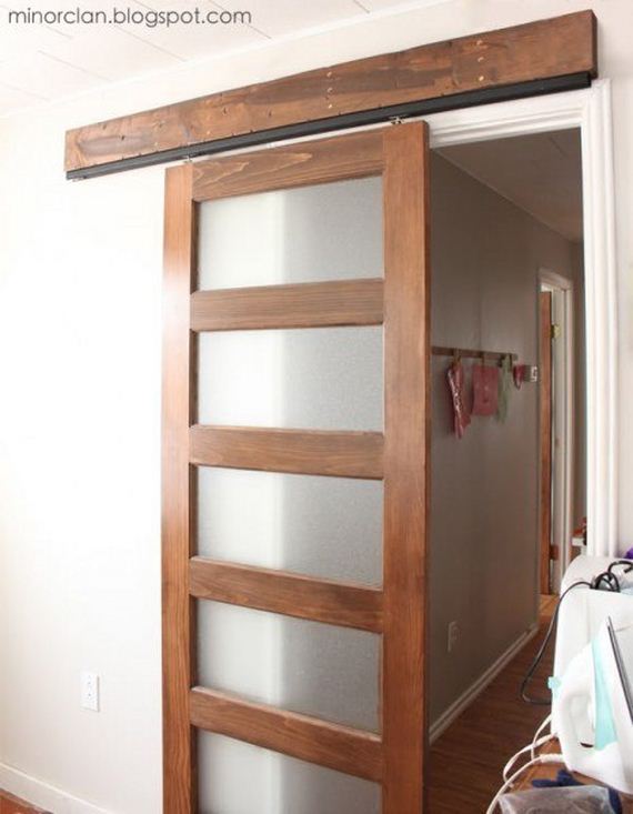 09-Ways-To-Upcycle-Old-Doors