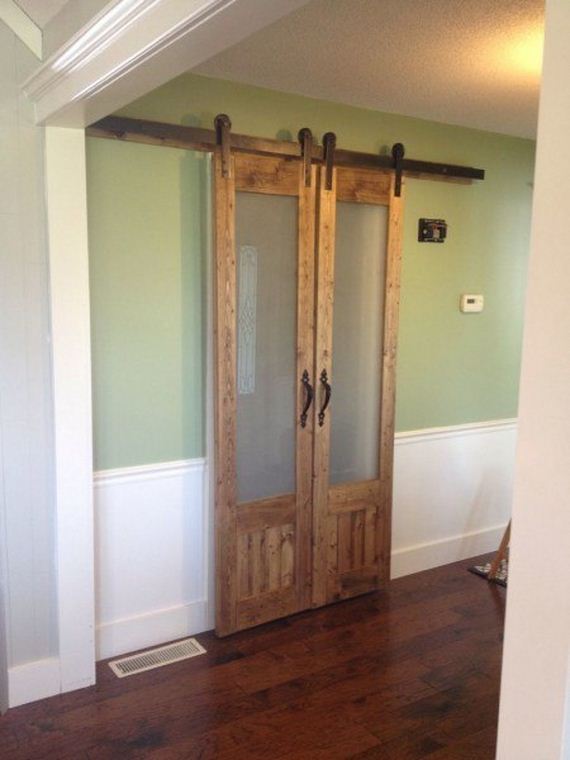 10-Ways-To-Upcycle-Old-Doors
