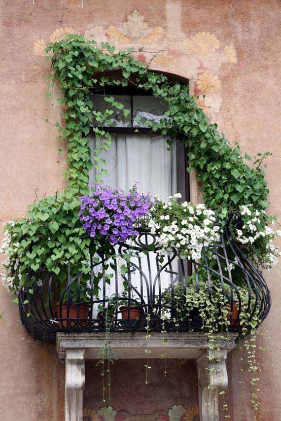 09-Small-Balcony-Garden-ideas