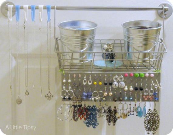 27-Ideas-to-Make-DIY-Jewelry-Holder