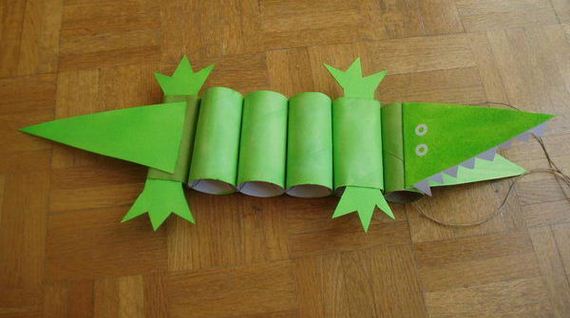 36-crocodile-paper-roll-crafts