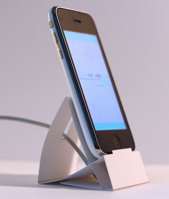 03-diy-iphone-stand
