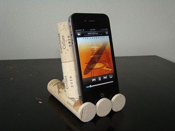 06-diy-iphone-stand