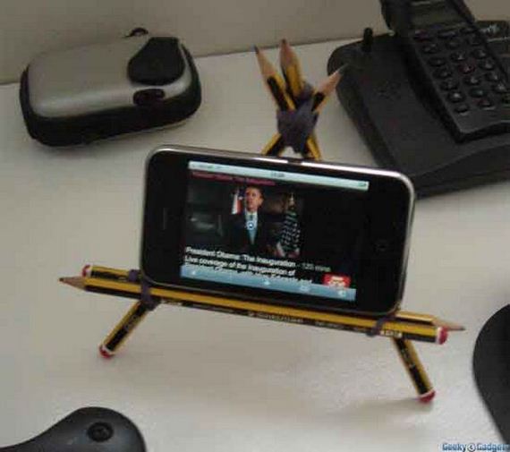 15-diy-iphone-stand