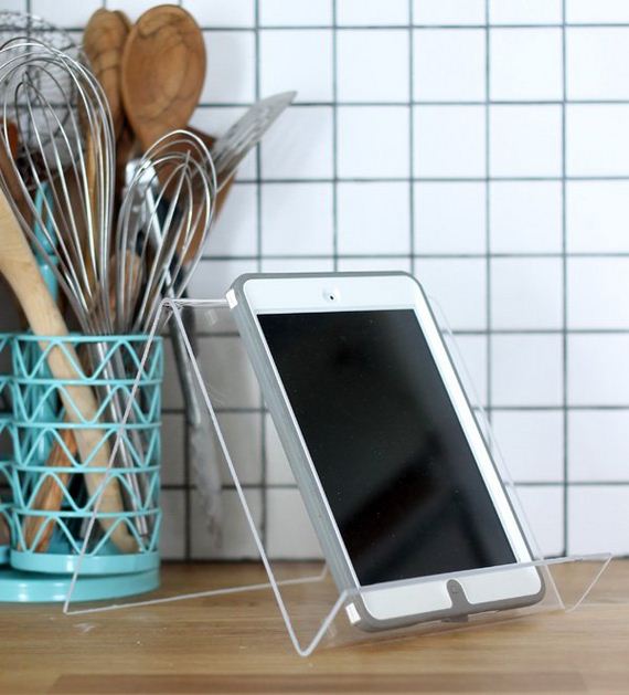 30-diy-iphone-stand