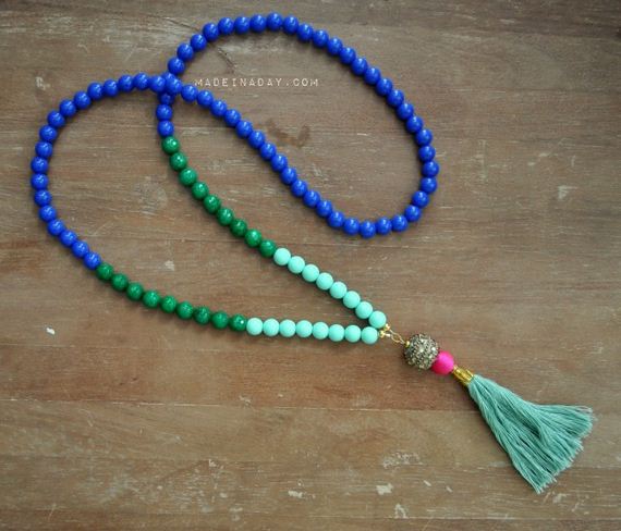 02-Beautifully-Colorful-DIY-Necklaces