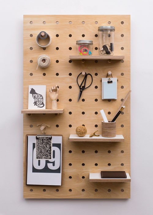 02-Pegboards