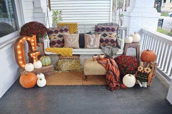 Great Ways to Decorate Your Porch for Fall