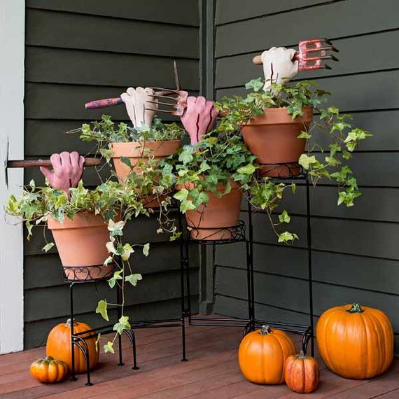 Halloween DIY Outdoor Decor!