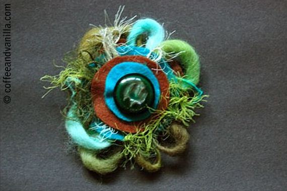 25-flower-brooches