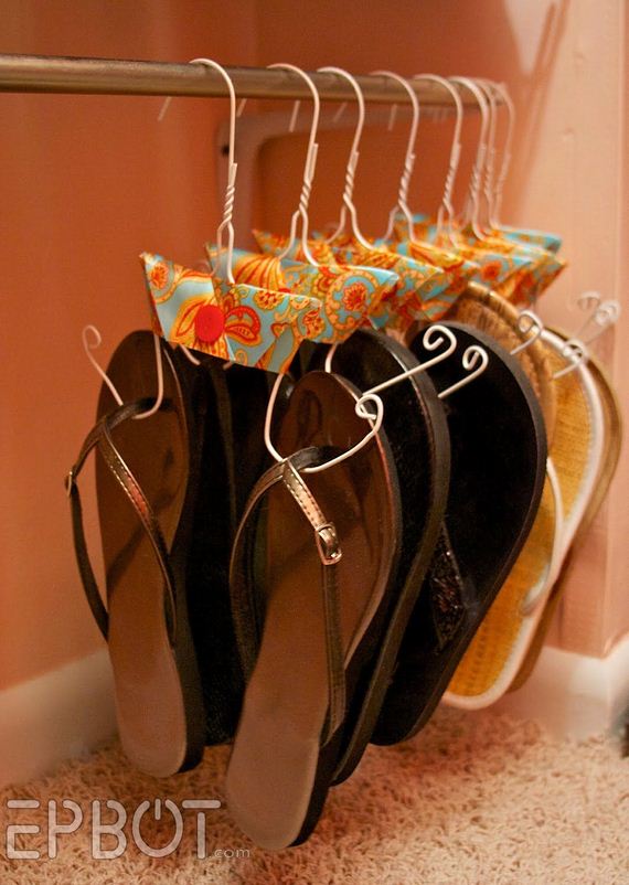 01-Flip-flop-hangers