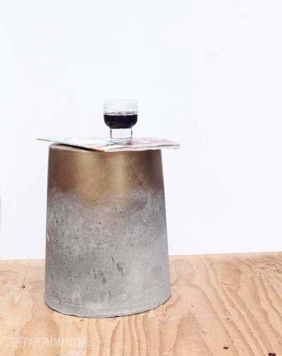 07-DIY-Concrete-Coffee-Table