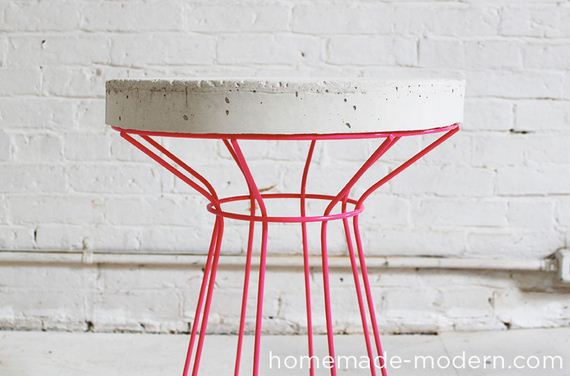 Cool DIY Concrete Coffee and Side Tables