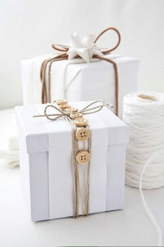 05-Christmas-Gift- Wrapping
