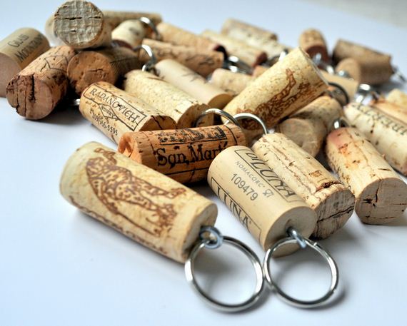 09-Cute-and-Clever-Cork-Crafts