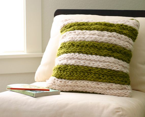 10-Simple-and-Fun-Finger-Knitting-Projects