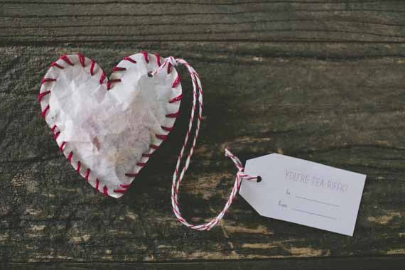 34-Heart-Shaped-Valentines-Day-DIYs
