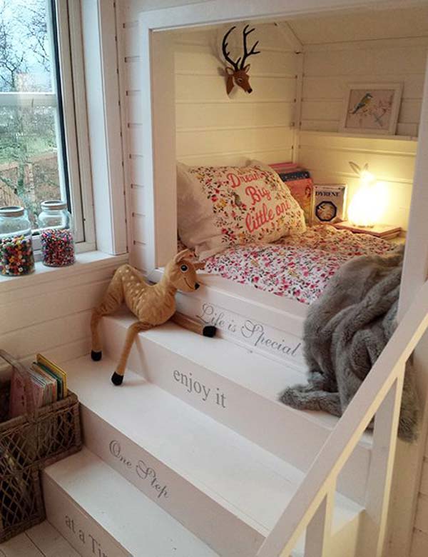 Built-in-bed-in-a-little-ones-room-4
