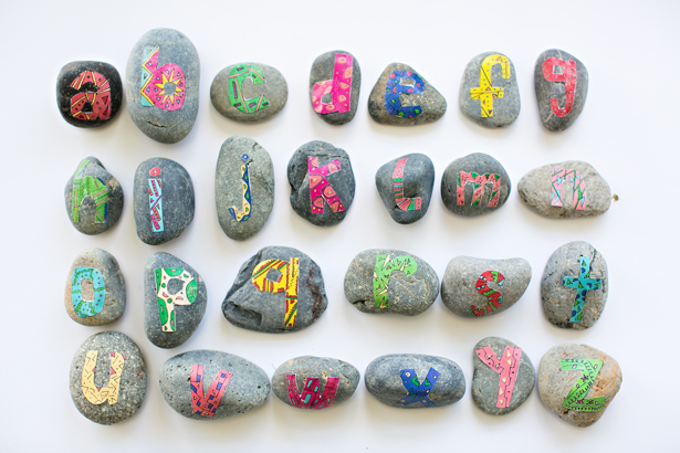 02-Story-Stones-Ideas-Painted-Story-Stones