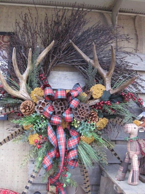 01-holiday-wreath-with-antlers