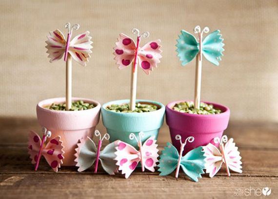 12-fun-crafts-made-dried-pasta