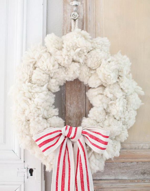 14-holiday-wreath-with-antlers