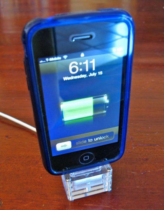 11-diy-iphone-stand