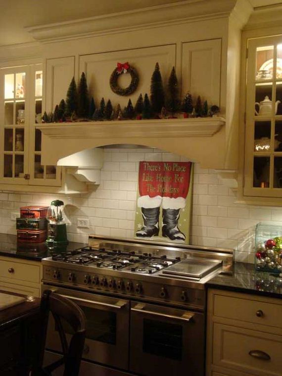 22-put-christmas-spirit-in-kitchen