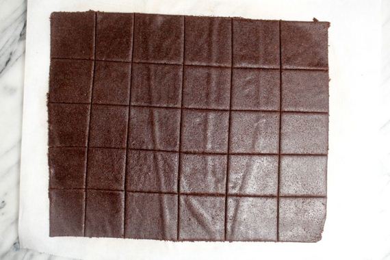 09-chocolate-graham-crackers