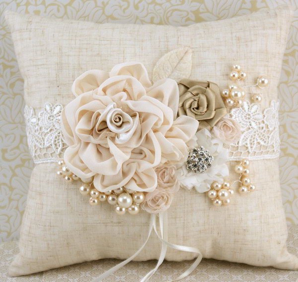 11-diy-pillow-ideas