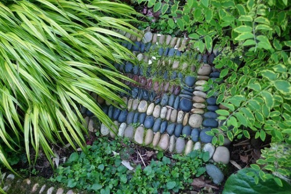 Amazing Things To Make With Pebbles & Stones