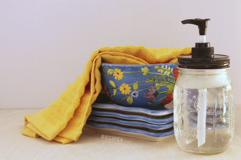 Awesome DIY Dish Soaps