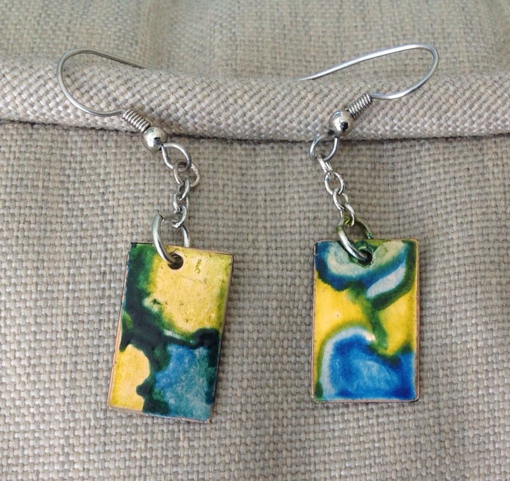 Awesome DIY Alcohol Ink Jewelry