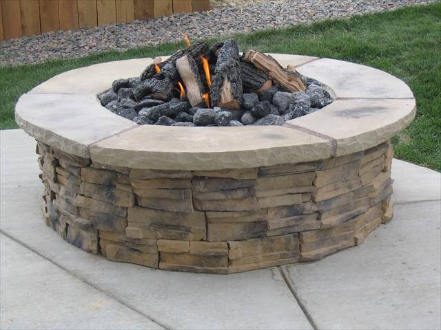 Awesome DIY Easy Fire Pit Projects