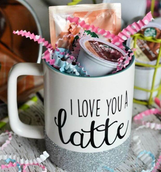 Creative DIY Glitter Mugs