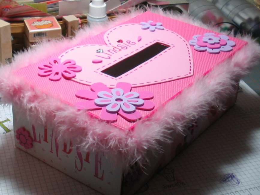 Cool Valentine’s Day Mailboxes for Kids