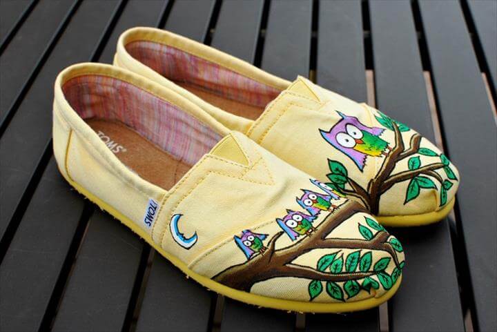 Amazing Hand-Painted Shoe Ideas