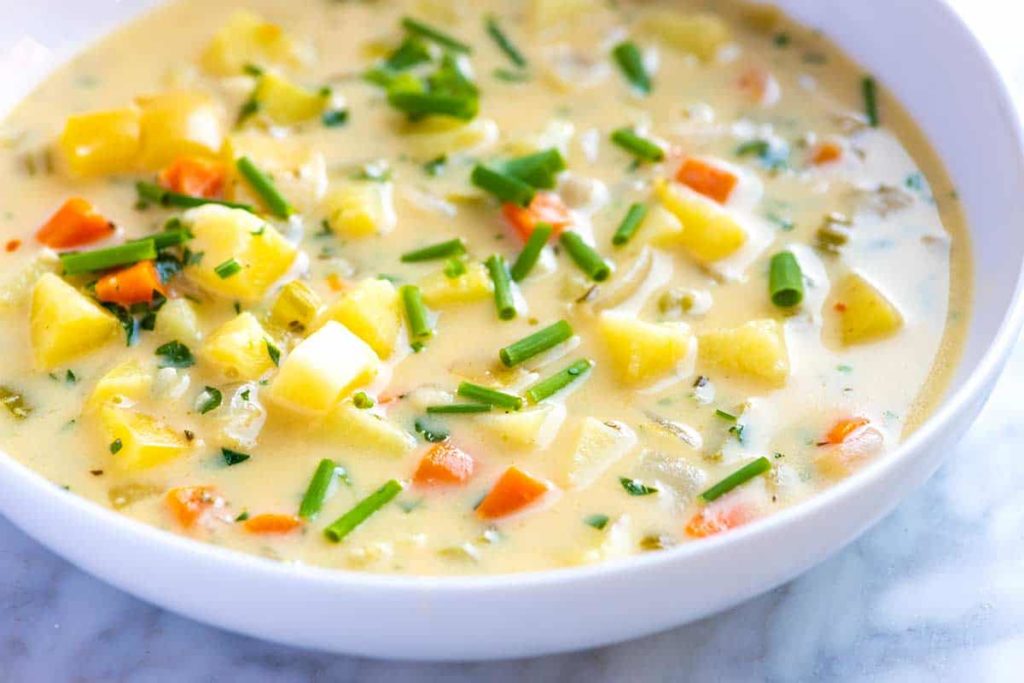 Easy and Delicious 4-Ingredient Potato Soup with Frozen Hash Browns