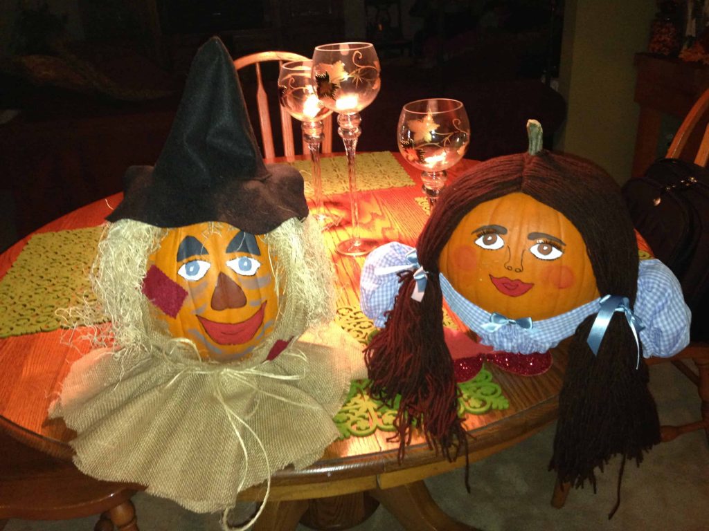 12 Cool DIY Scarecrow Ideas