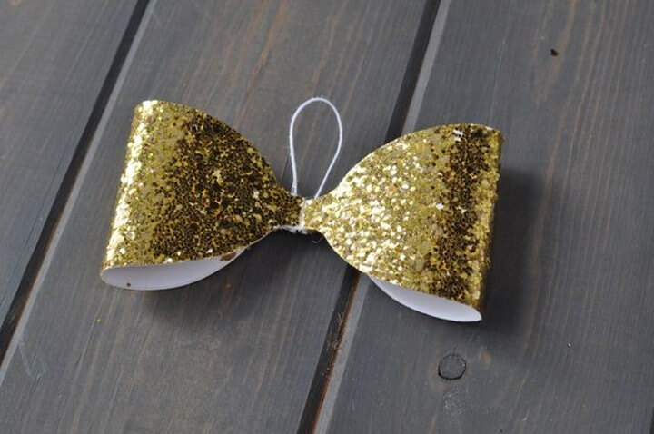 5 Amazing DIY Glitter Bow Projects