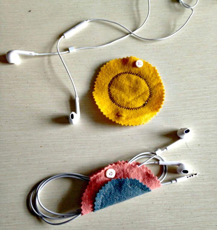 14 Cool DIY Earbud Holder Ideas