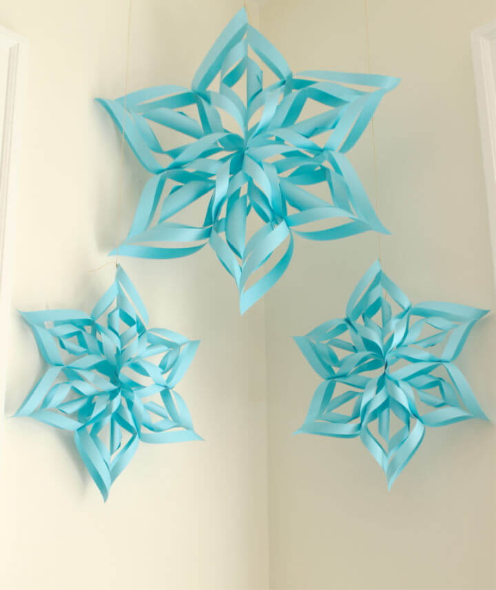 How to Make 3D Paper Snowflake - DIY & Crafts - Handimania