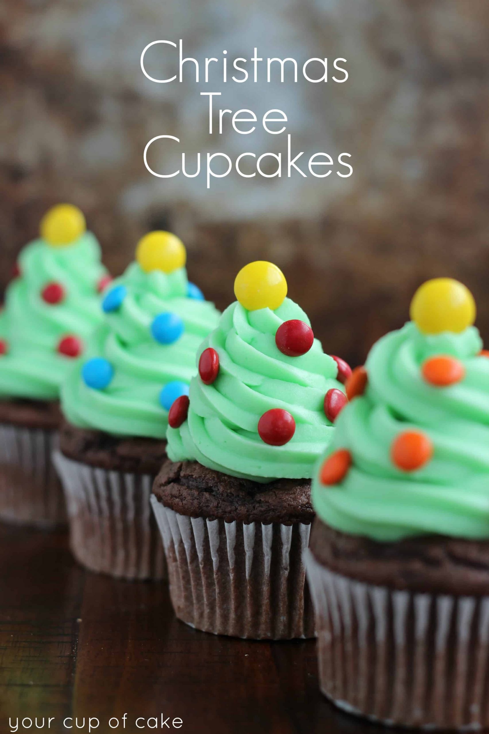 15 Delicious Christmas Cupcake Ideas