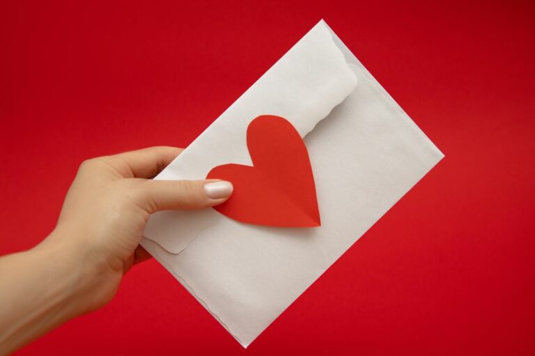 15 Awesome Valentine’s Day Card Ideas