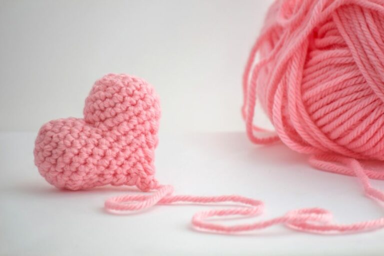 20 Cool Valentine’s Day Knitting Patterns